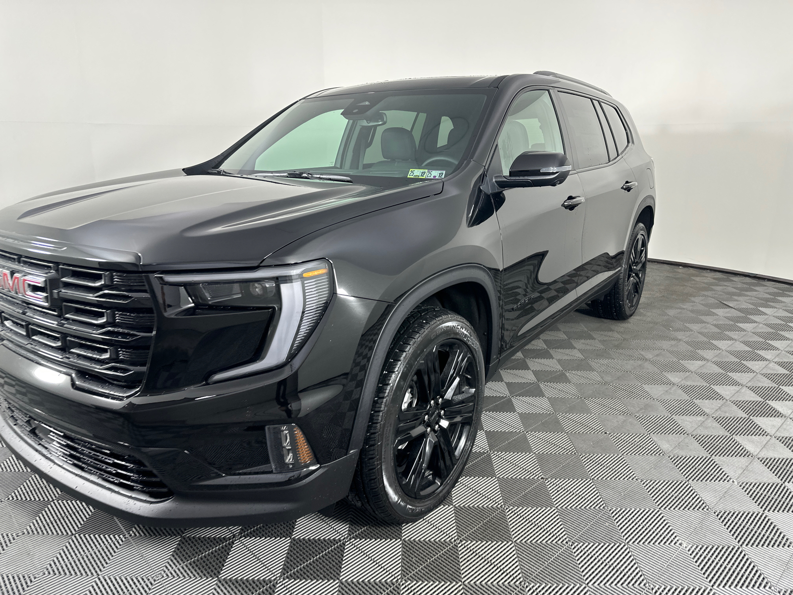 2025 GMC Acadia Elevation 8