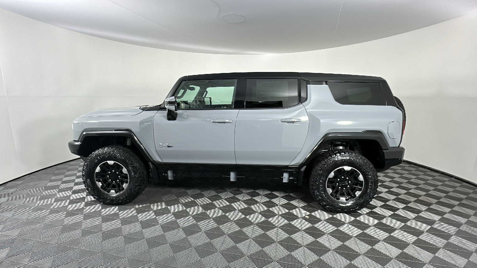 2025 GMC Hummer EV SUV 3X 9