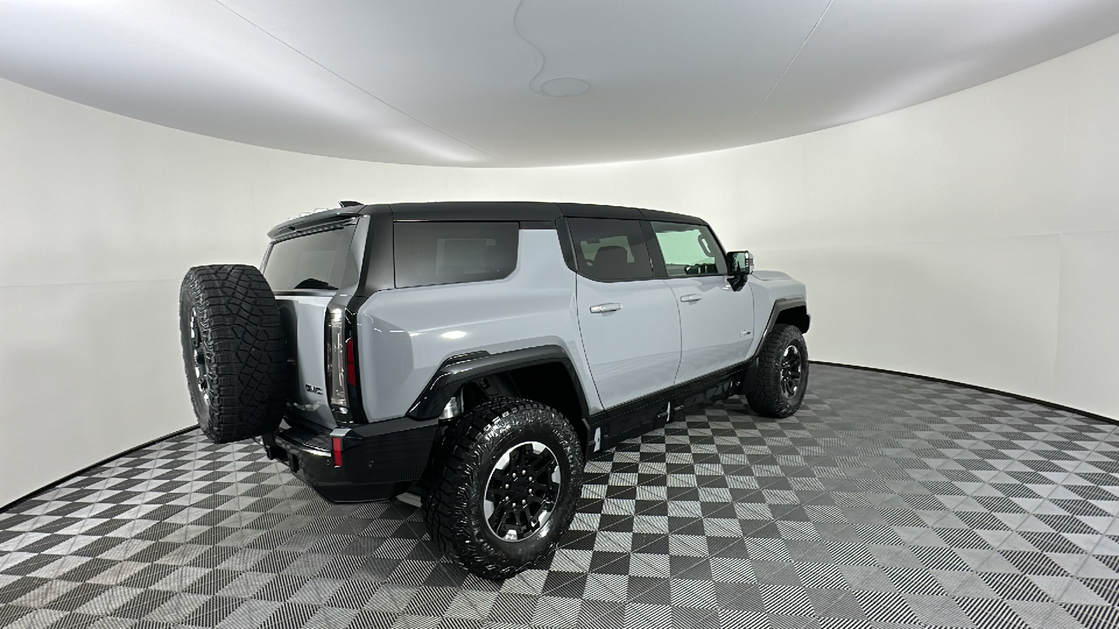 2025 GMC Hummer EV SUV 3X 18