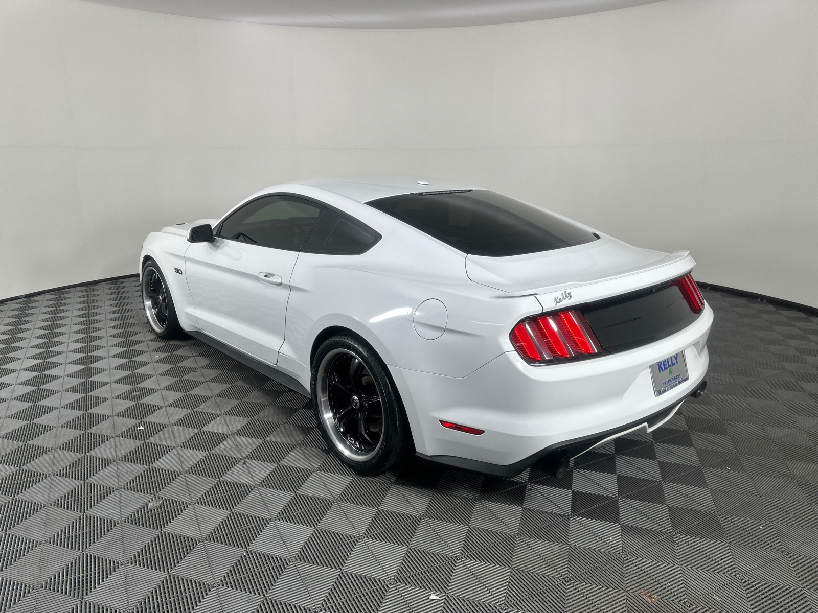 2016 Ford Mustang GT 11