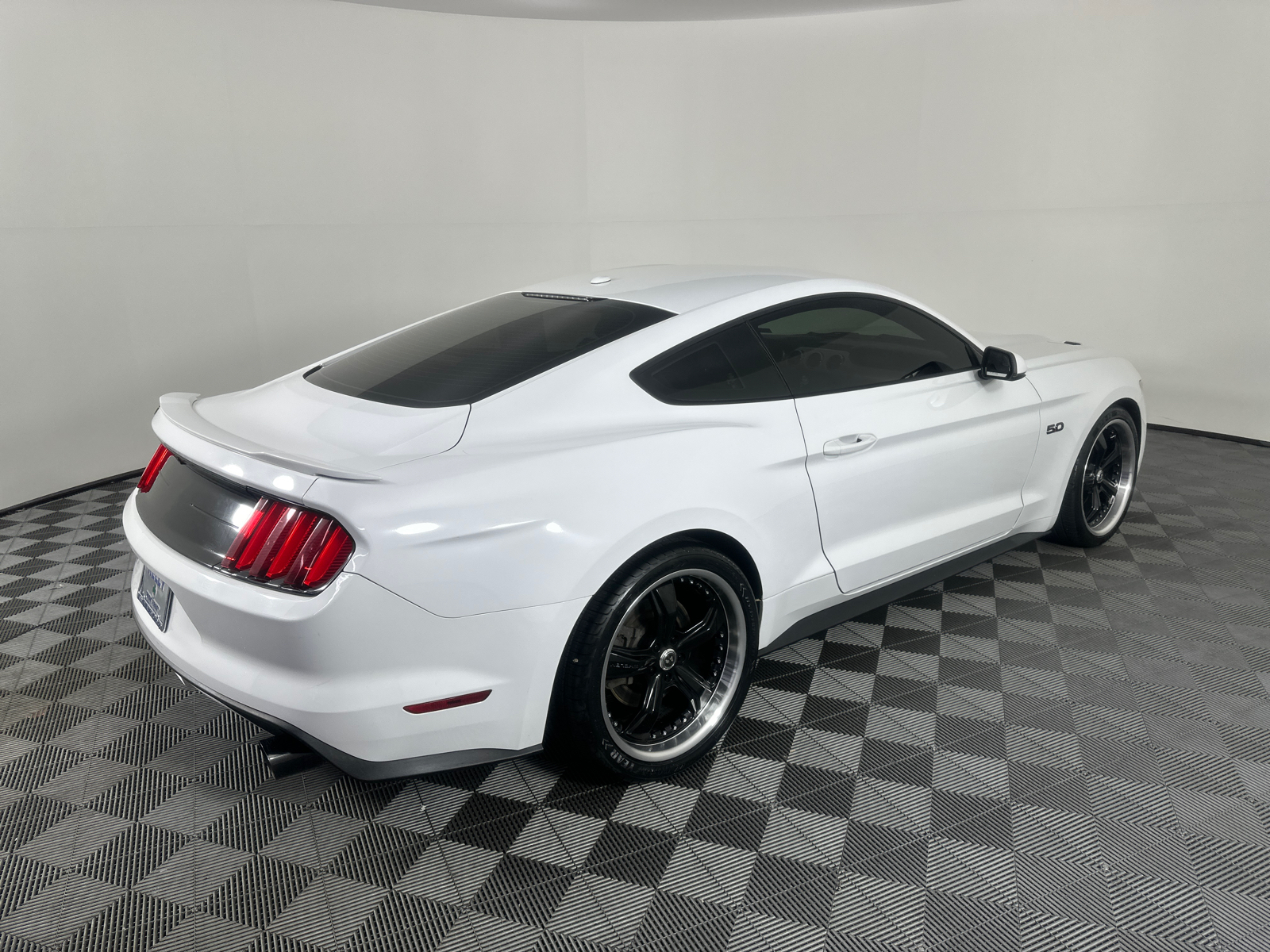 2016 Ford Mustang GT 17