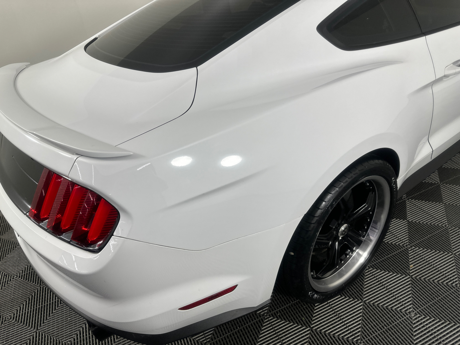 2016 Ford Mustang GT 18