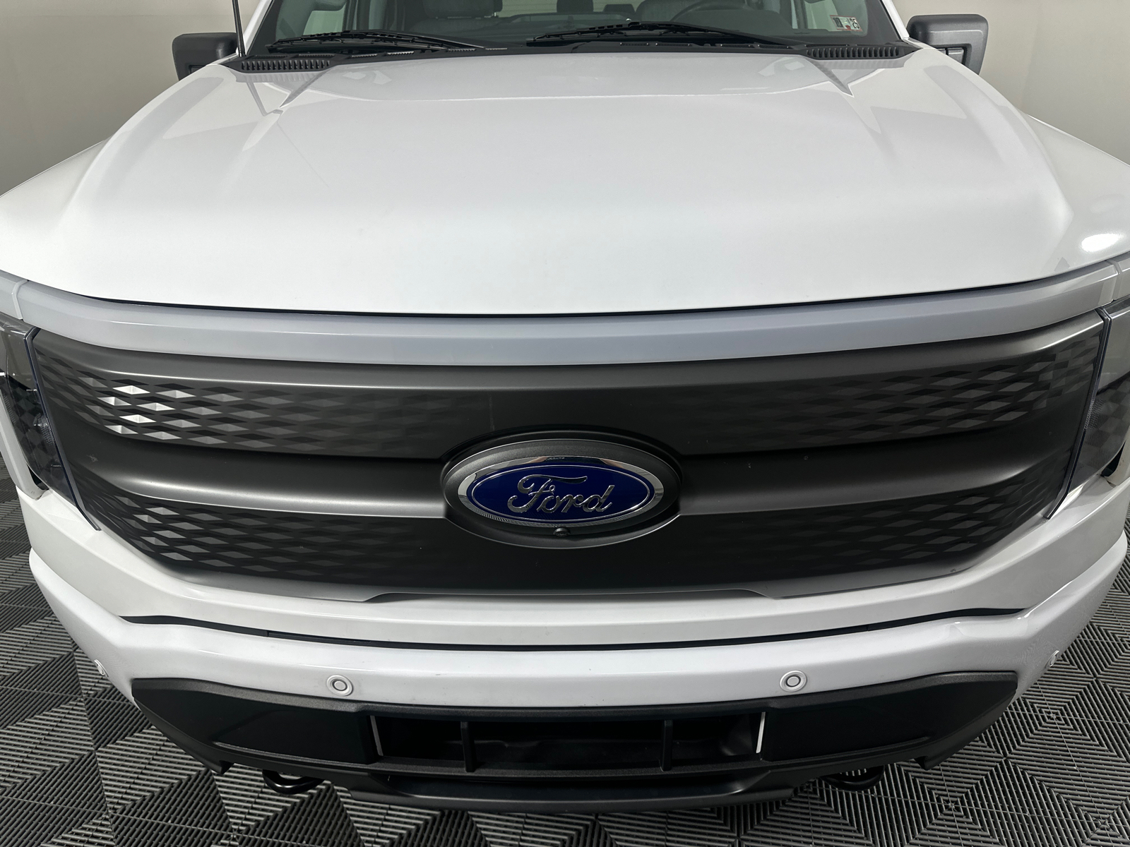 2023 Ford F-150 Lightning Pro 5