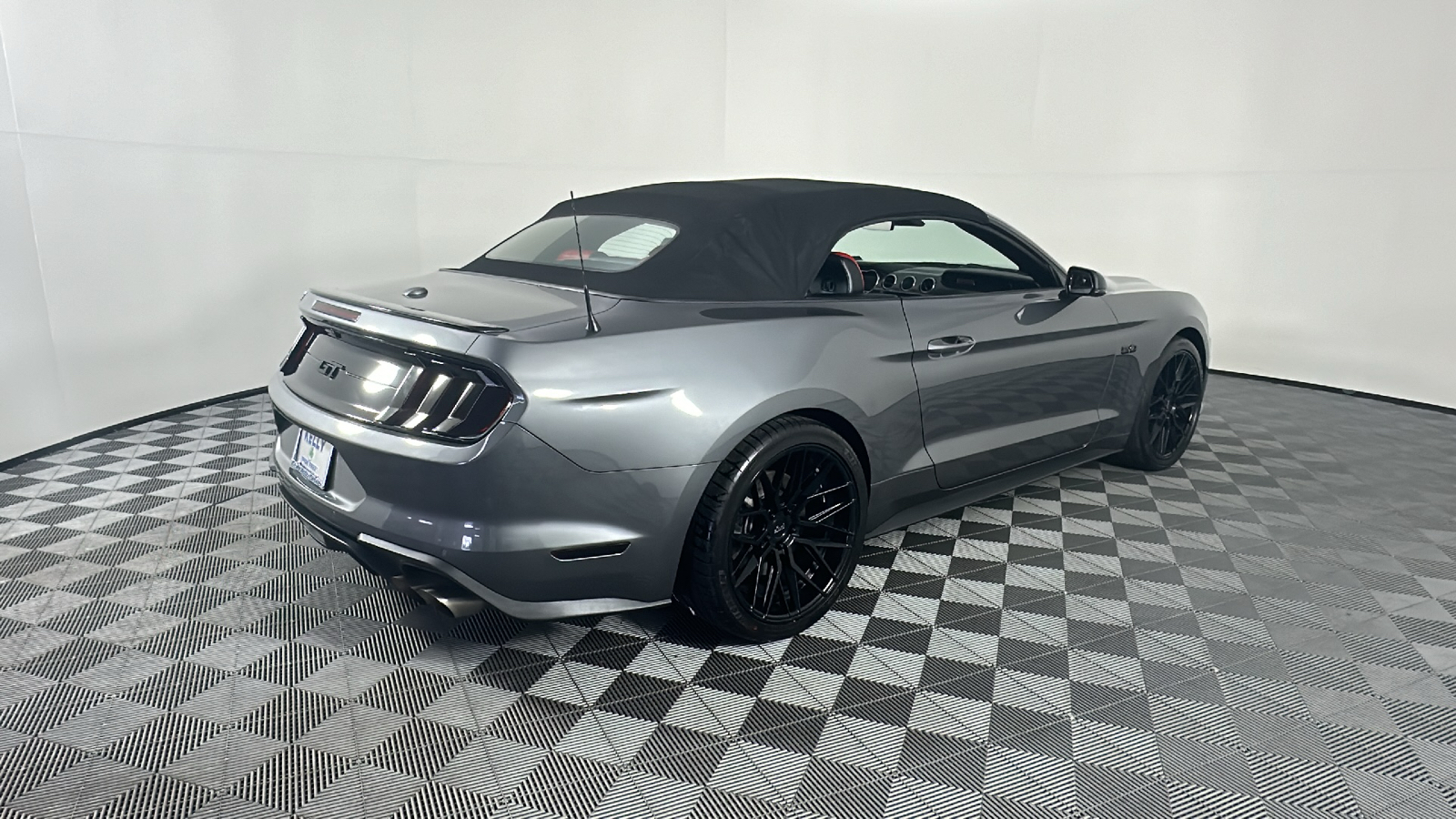 2021 Ford Mustang GT Premium 18