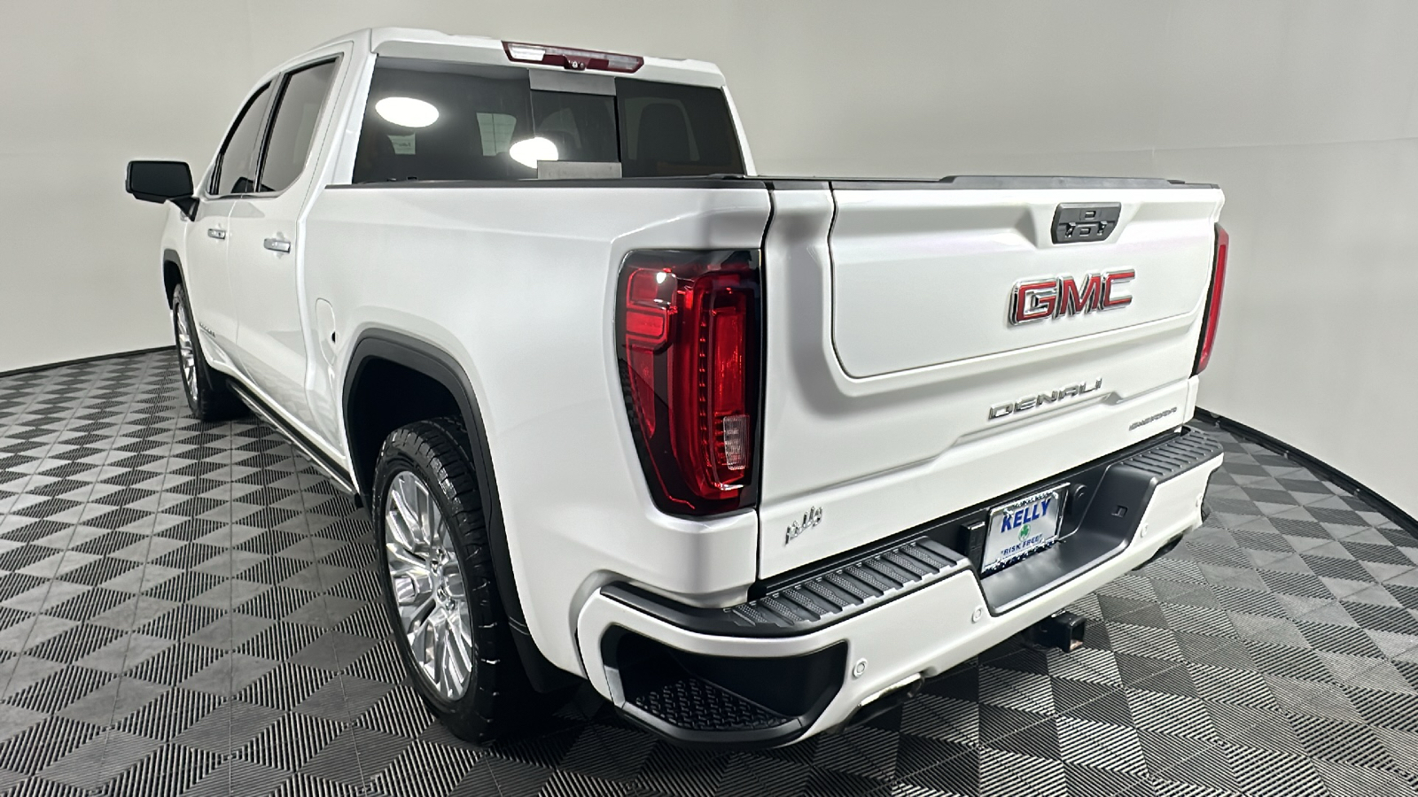 2020 GMC Sierra 1500 Denali 10