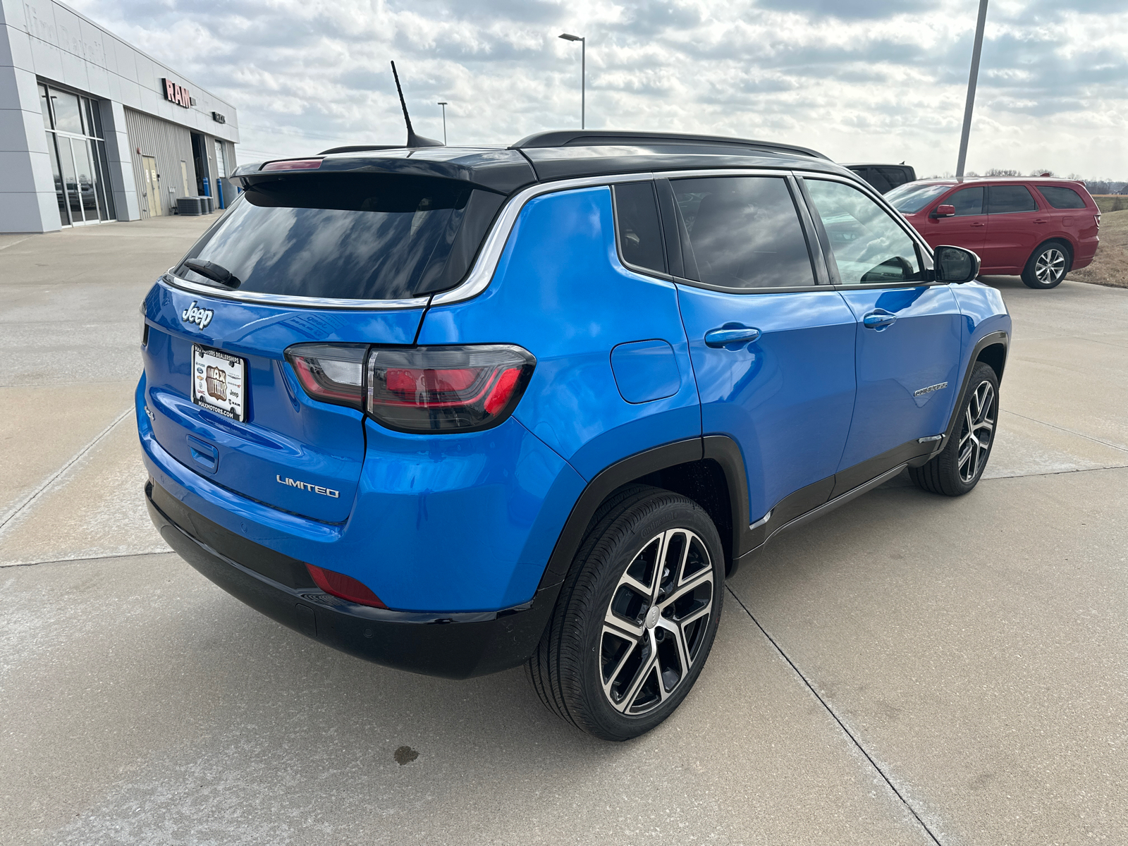 2024 Jeep Compass Limited 11