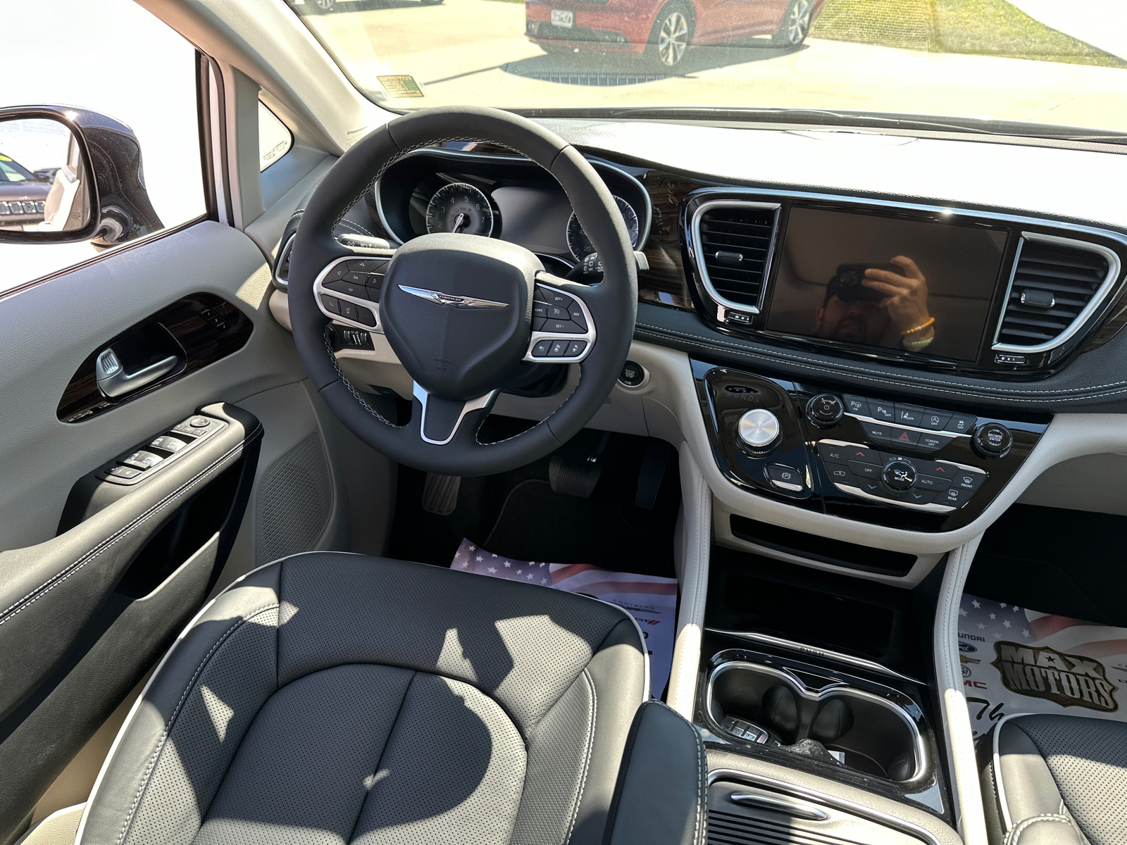 2024 Chrysler Pacifica Limited 24