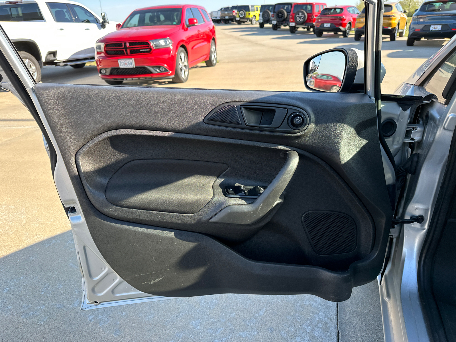 2019 Ford Fiesta SE 26