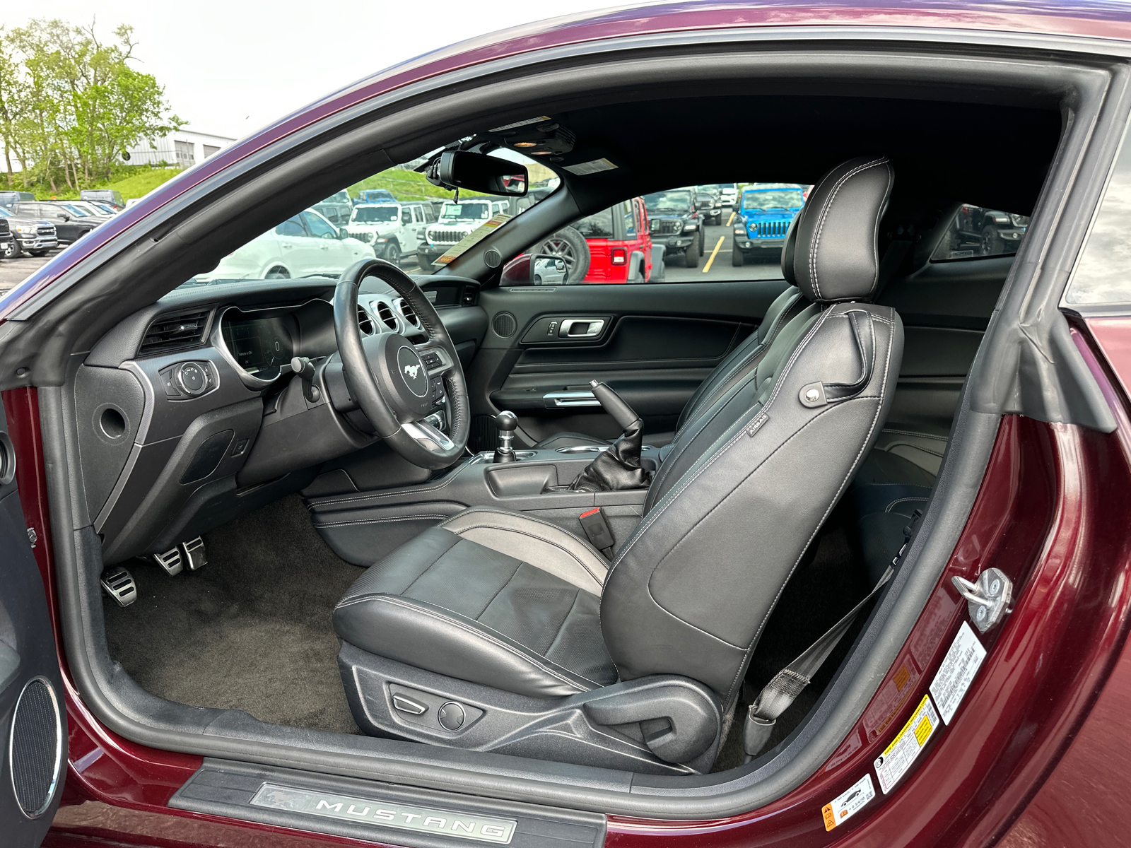 2018 Ford Mustang GT Premium 32