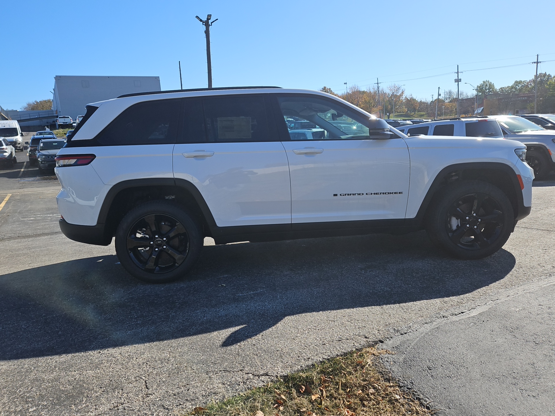 2023 JEEP GRAND CHEROKEE Limited 4