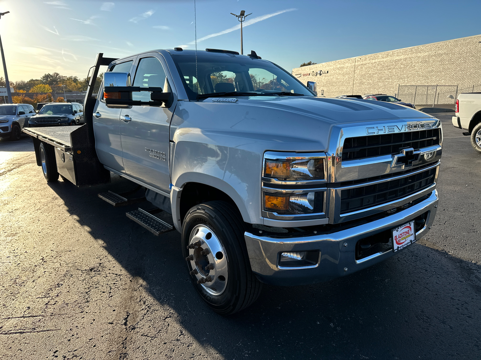 2019 Chevrolet Silverado 5500HD 1LT 4