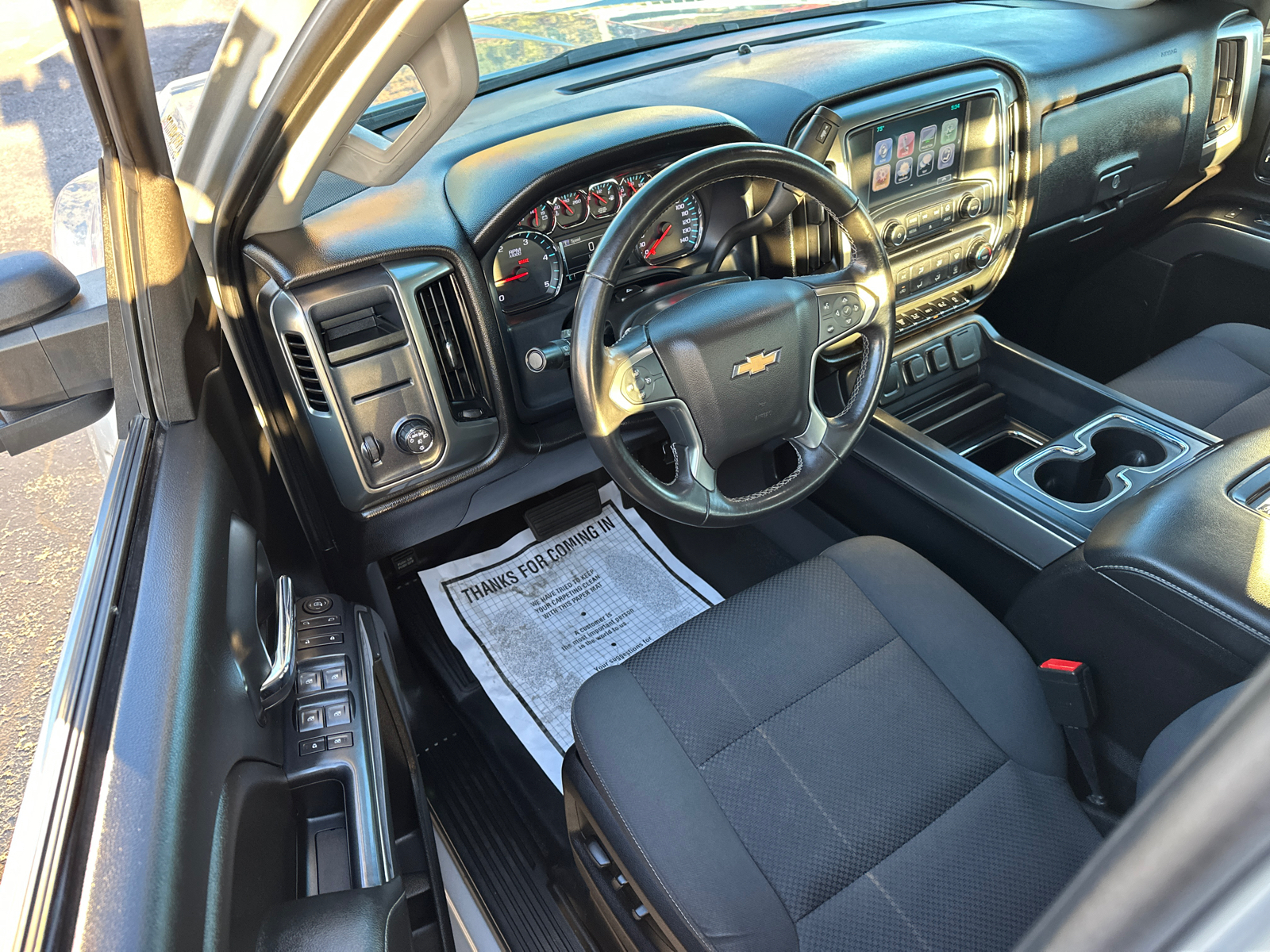 2019 Chevrolet Silverado 5500HD 1LT 27