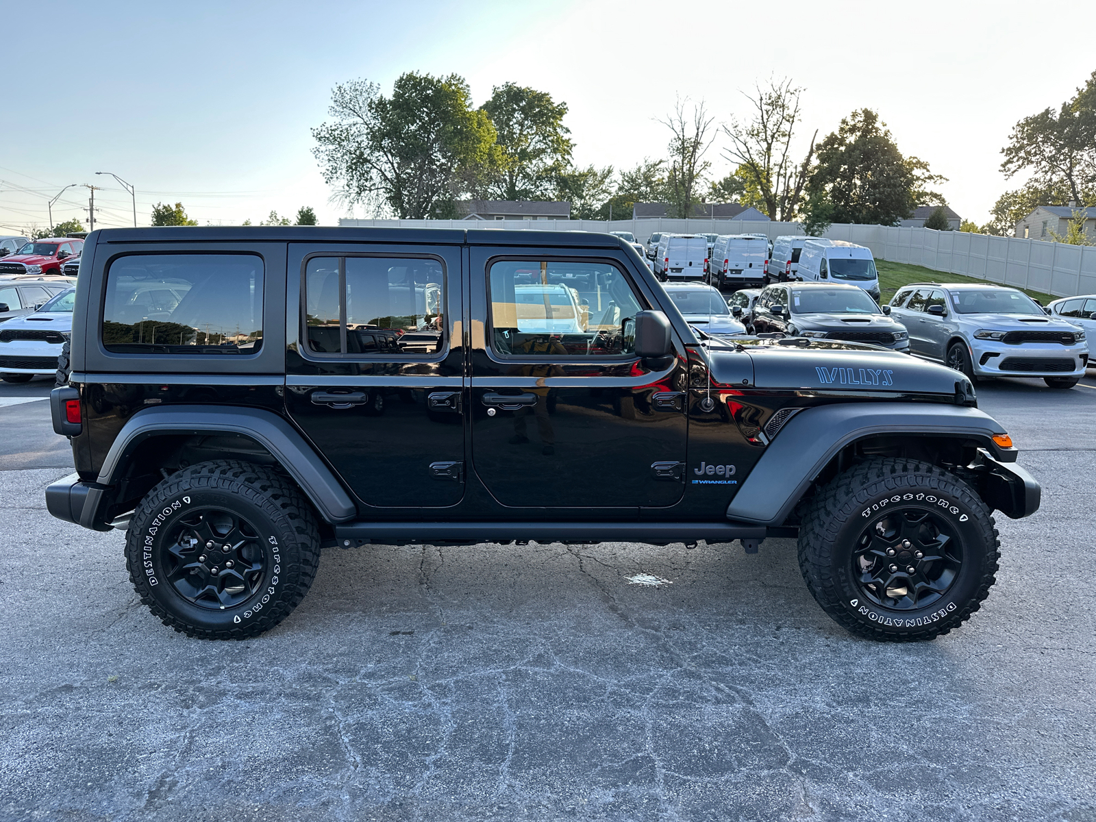 2023 Jeep Wrangler  4