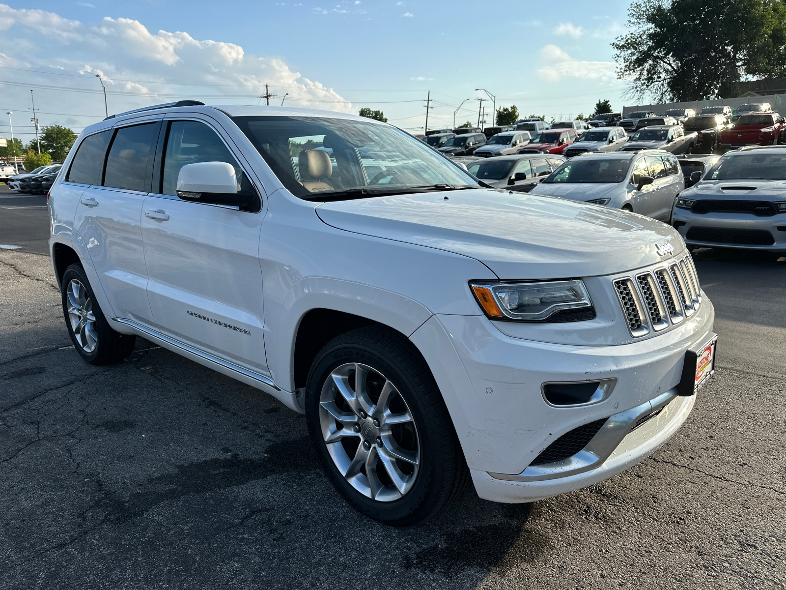 2015 Jeep Grand Cherokee Summit 3