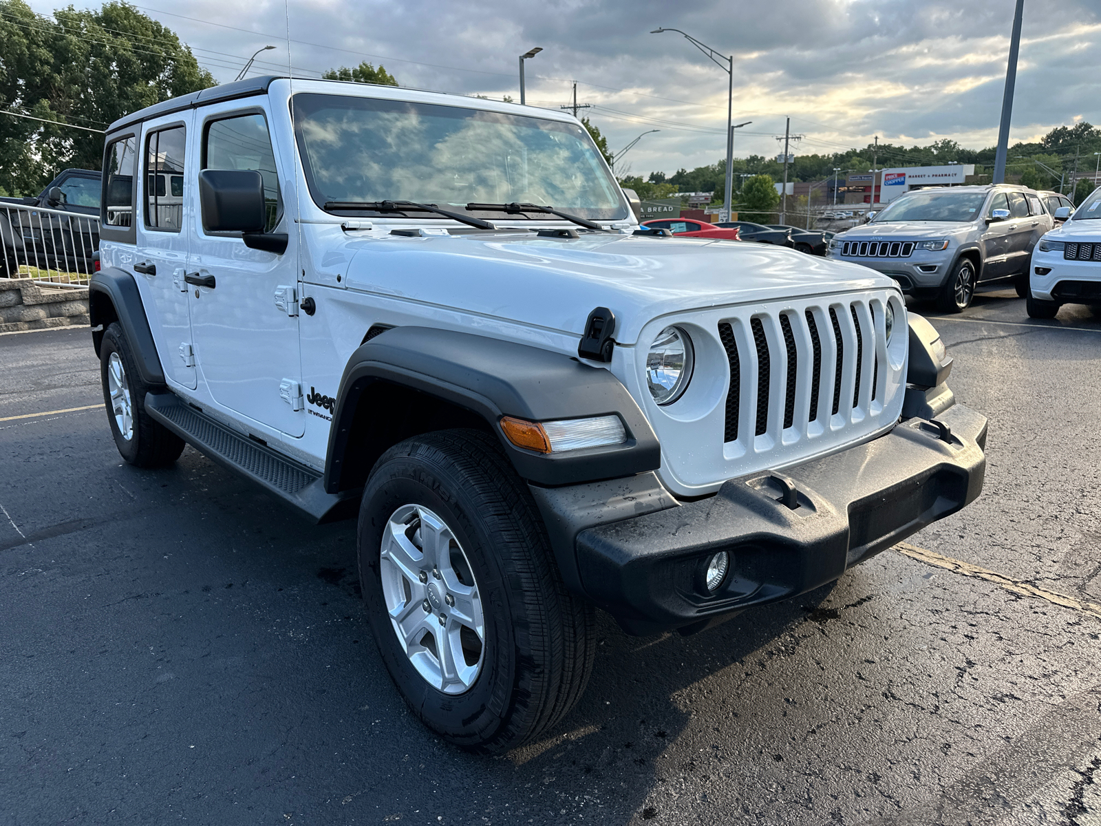 2023 Jeep Wrangler Sport S 4