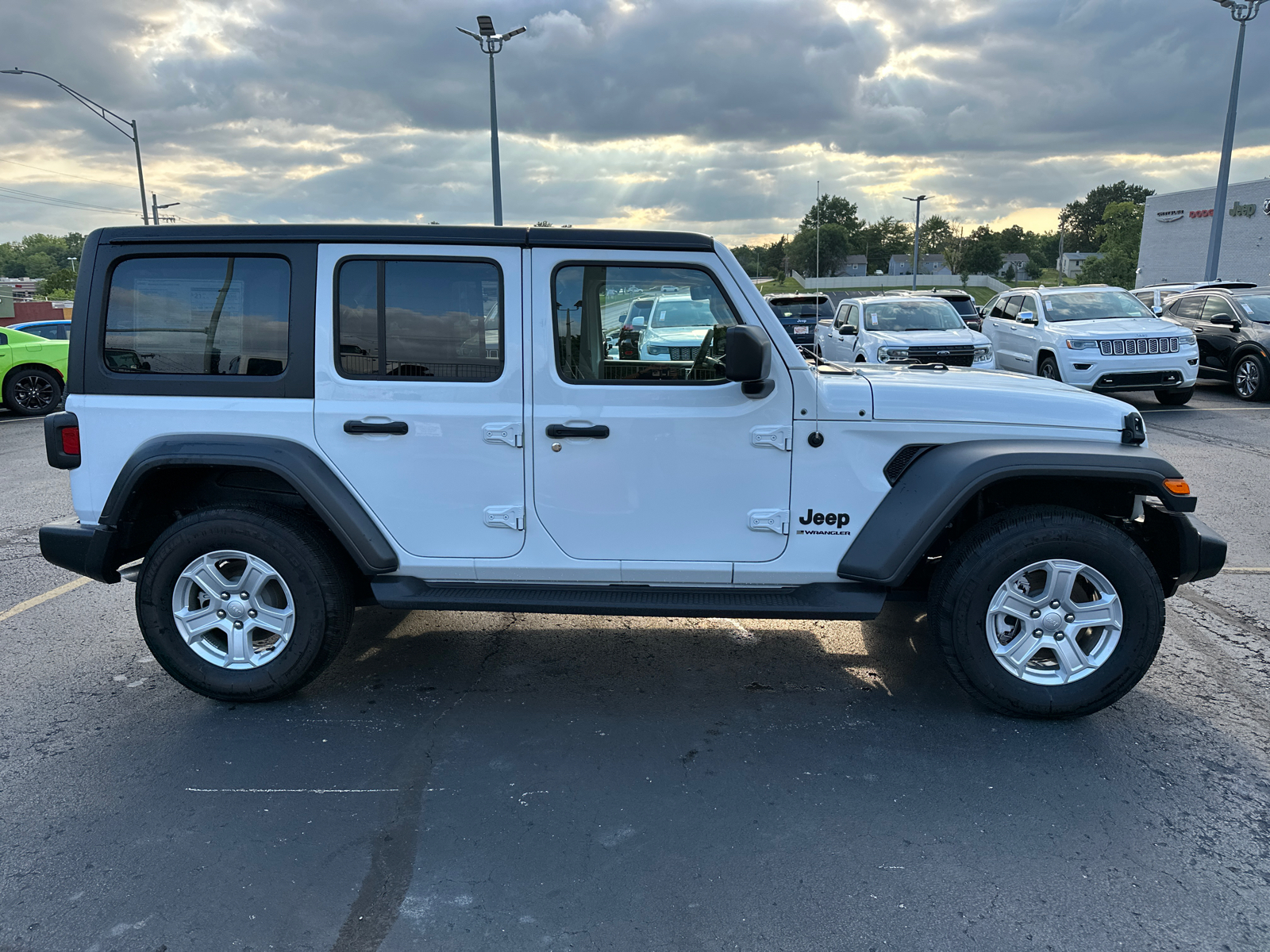 2023 Jeep Wrangler Sport S 5