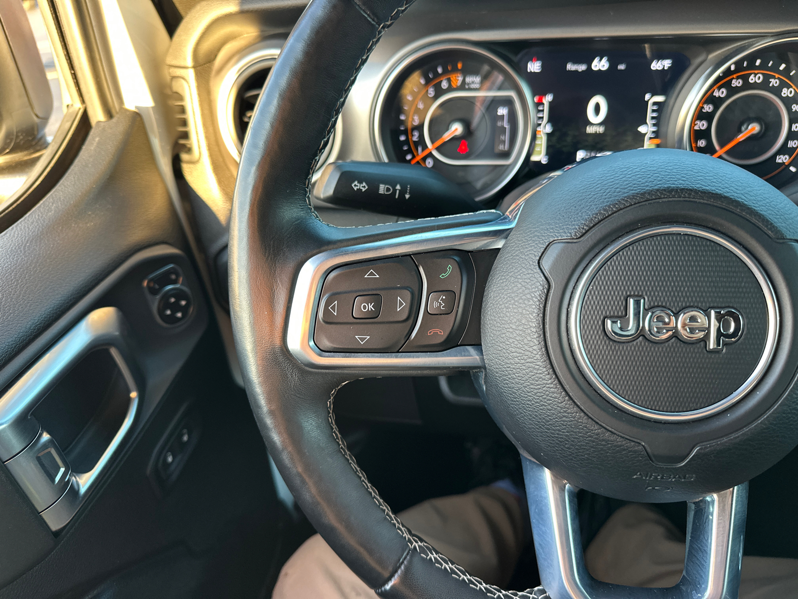 2020 Jeep Gladiator Sport 36