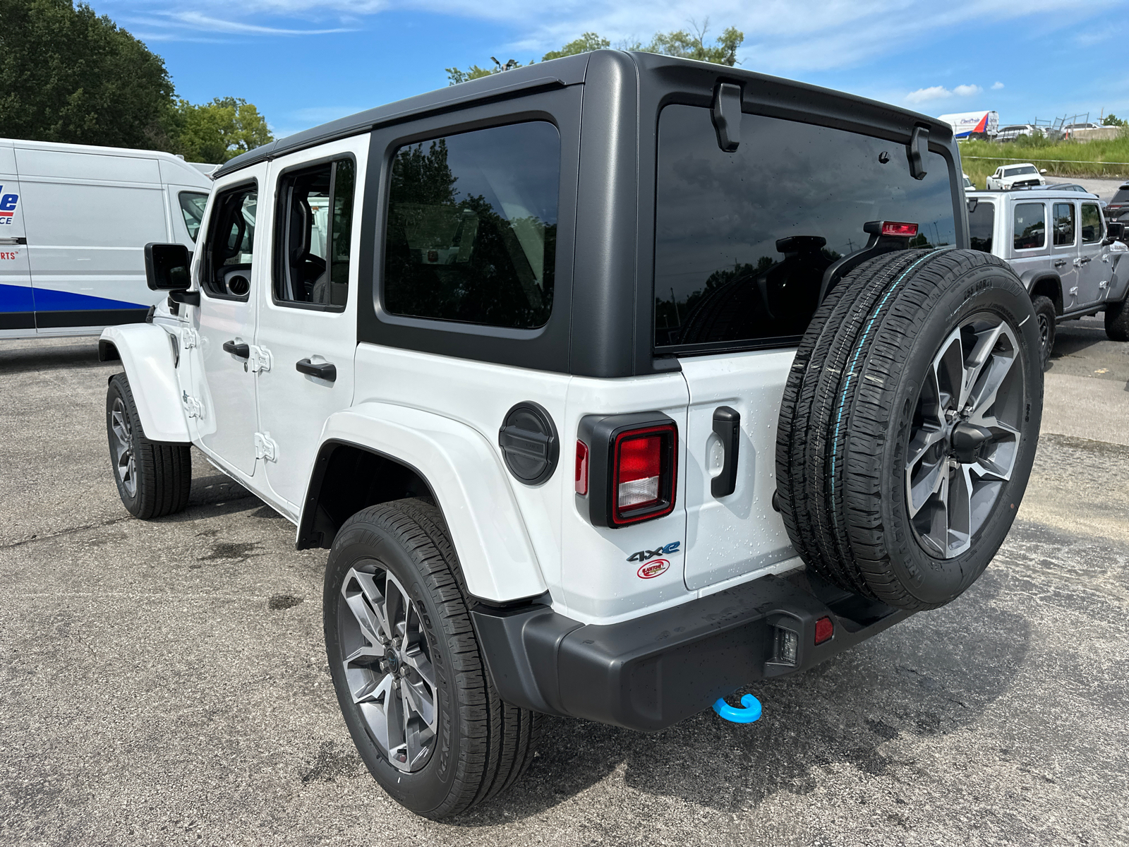 2024 Jeep Wrangler Sport S 4xe 8