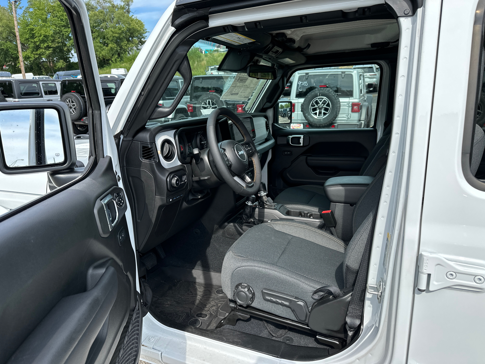 2024 Jeep Wrangler Sport S 4xe 34