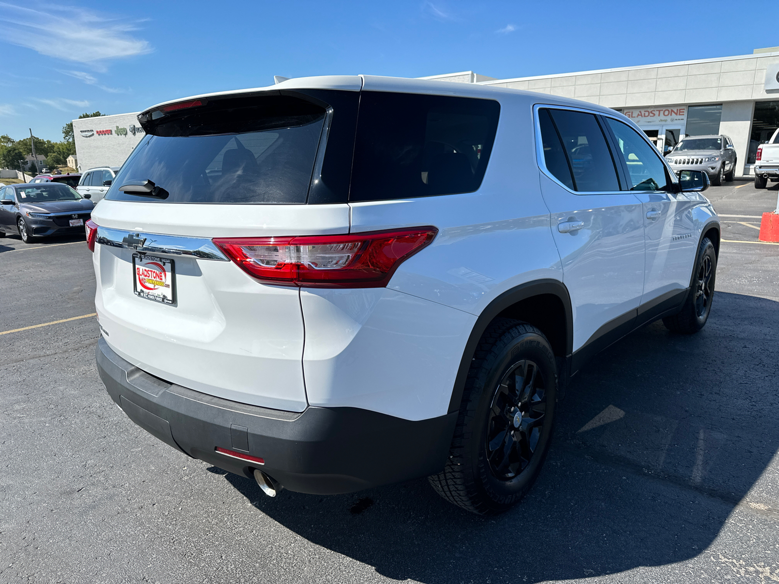 2020 Chevrolet Traverse LS 8