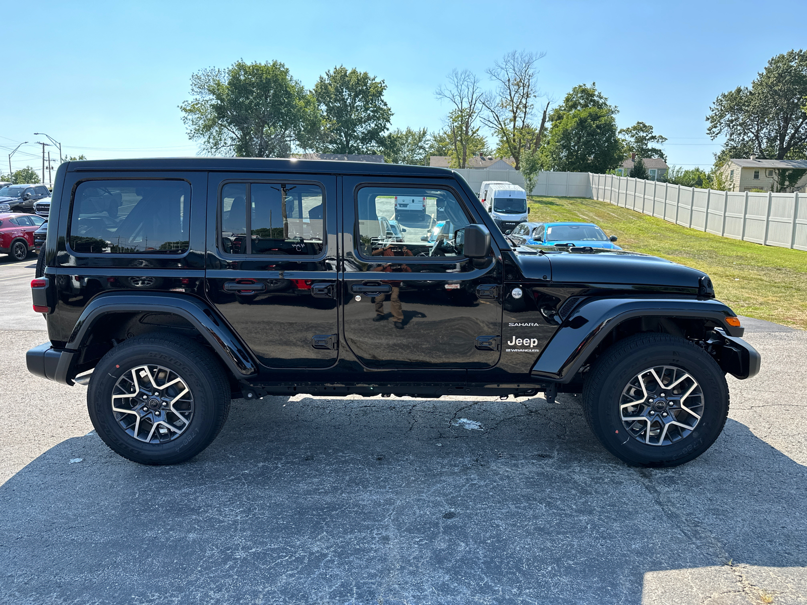 2024 Jeep Wrangler Sahara 5