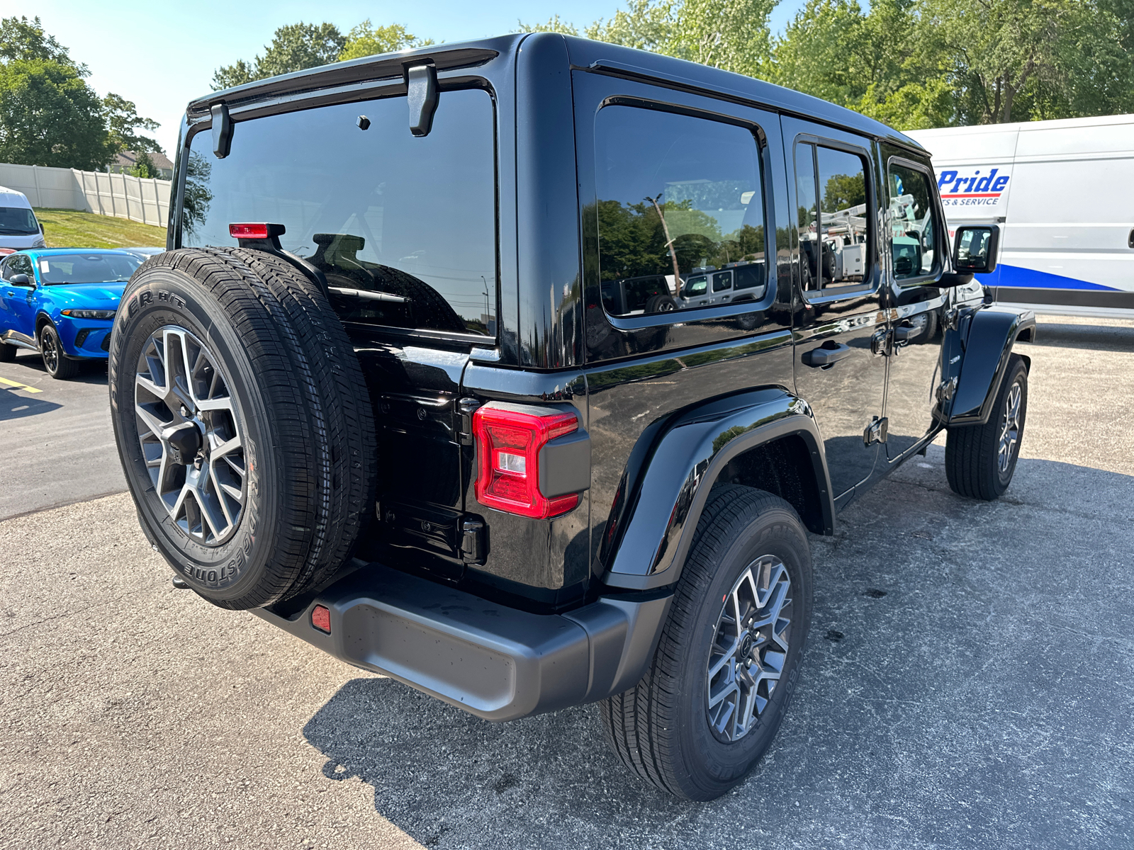 2024 Jeep Wrangler Sahara 6