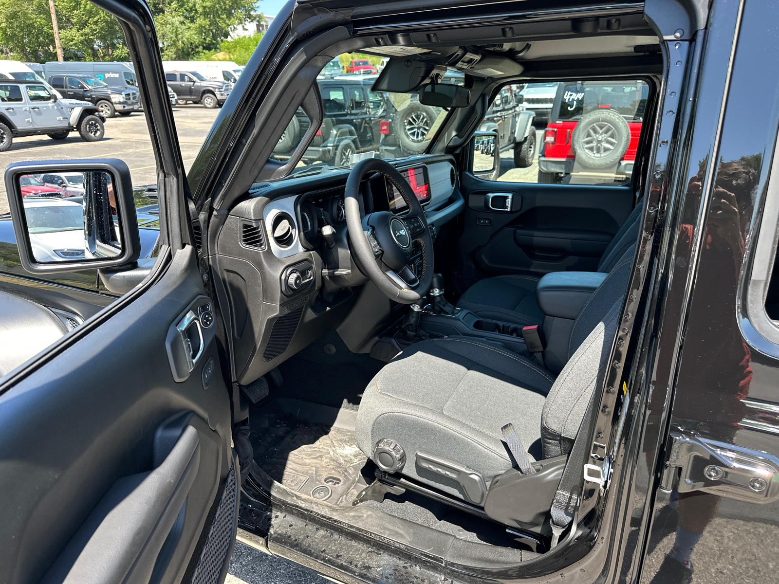 2024 Jeep Wrangler Sport S 33