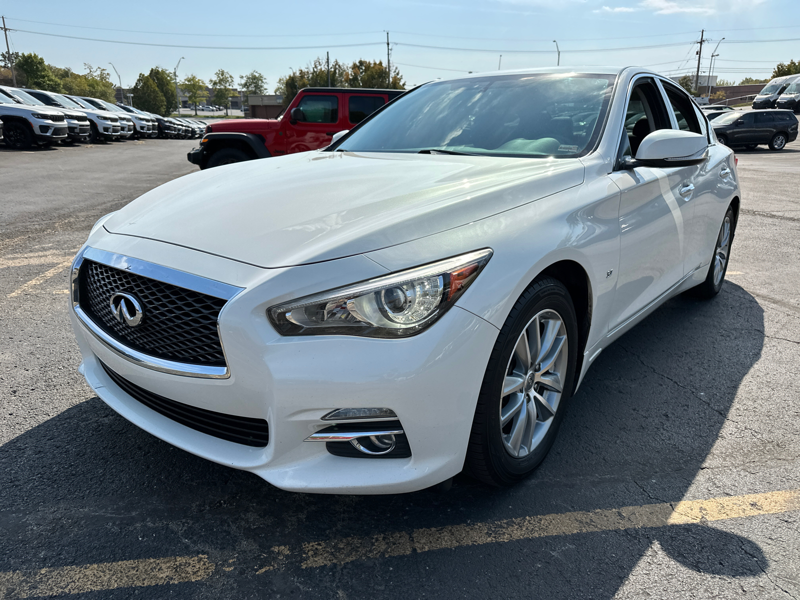 2015 INFINITI Q50 Premium 2