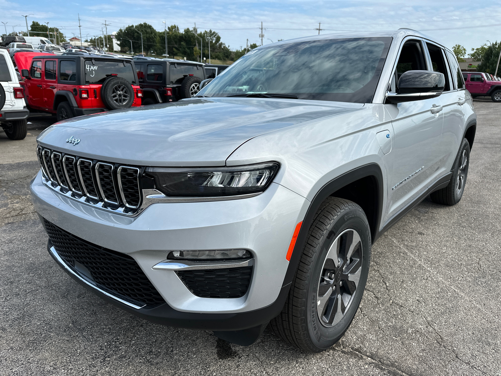 2024 Jeep Grand Cherokee Base 4xe 2