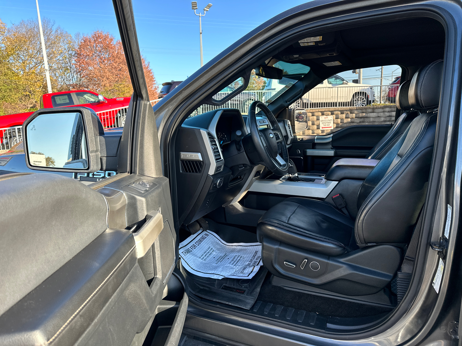 2015 Ford F-150 Lariat 37