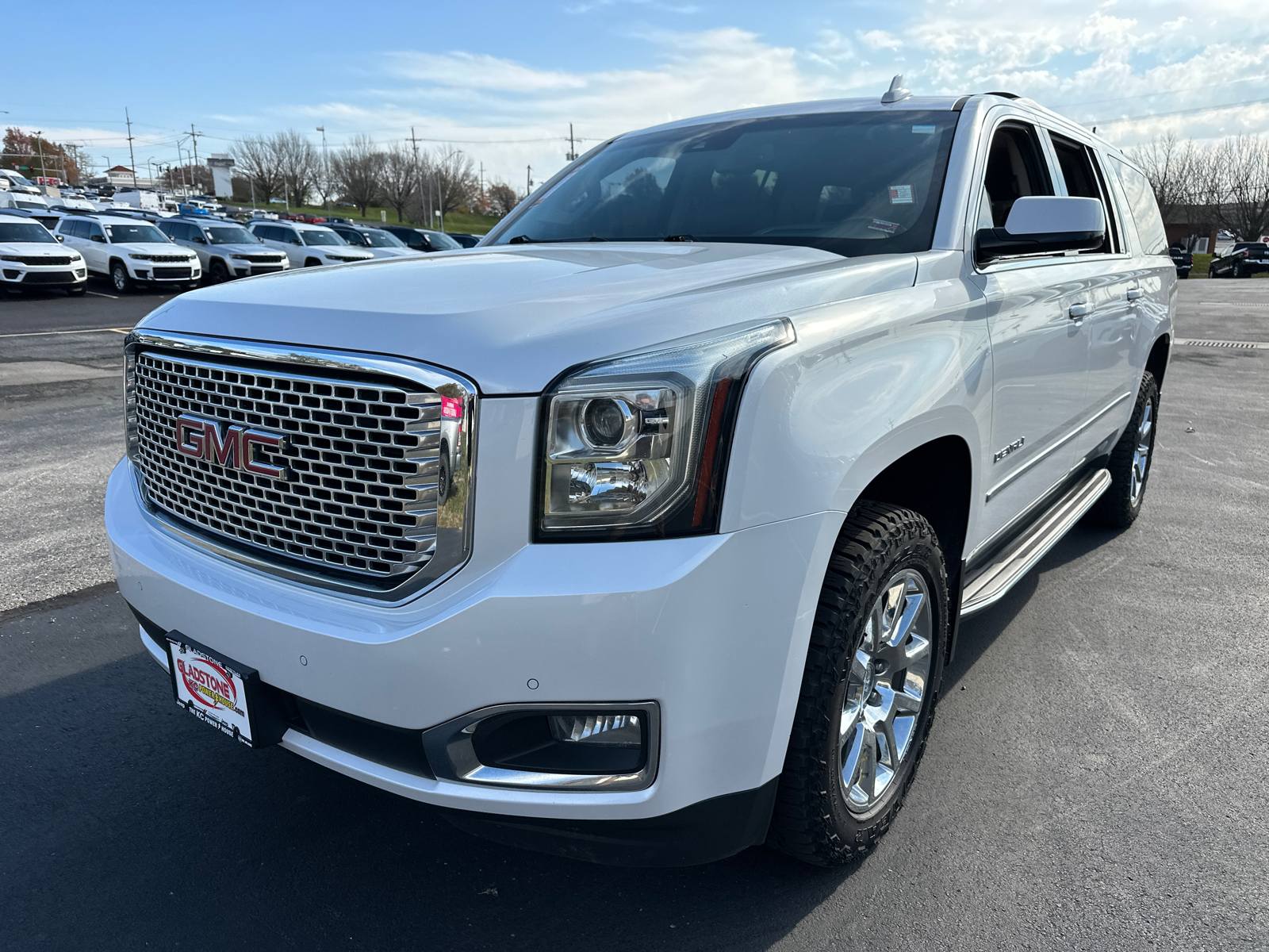 2017 GMC Yukon XL Denali 2