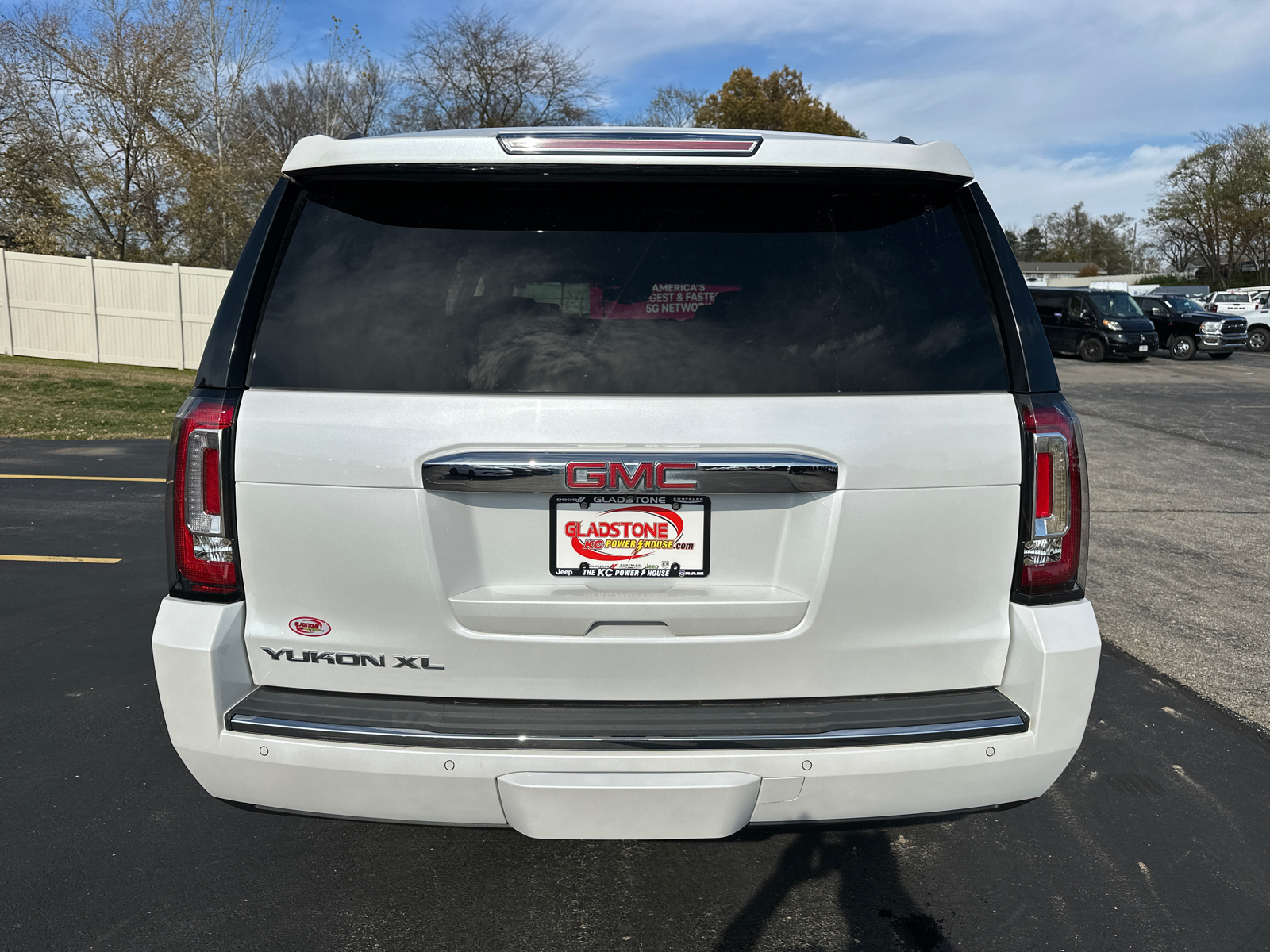 2017 GMC Yukon XL Denali 7