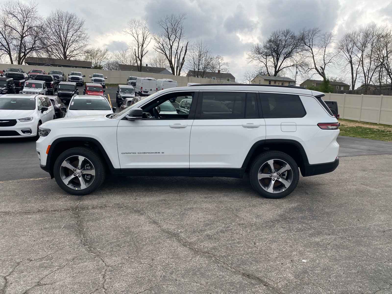 2024 Jeep Grand Cherokee L Limited 9