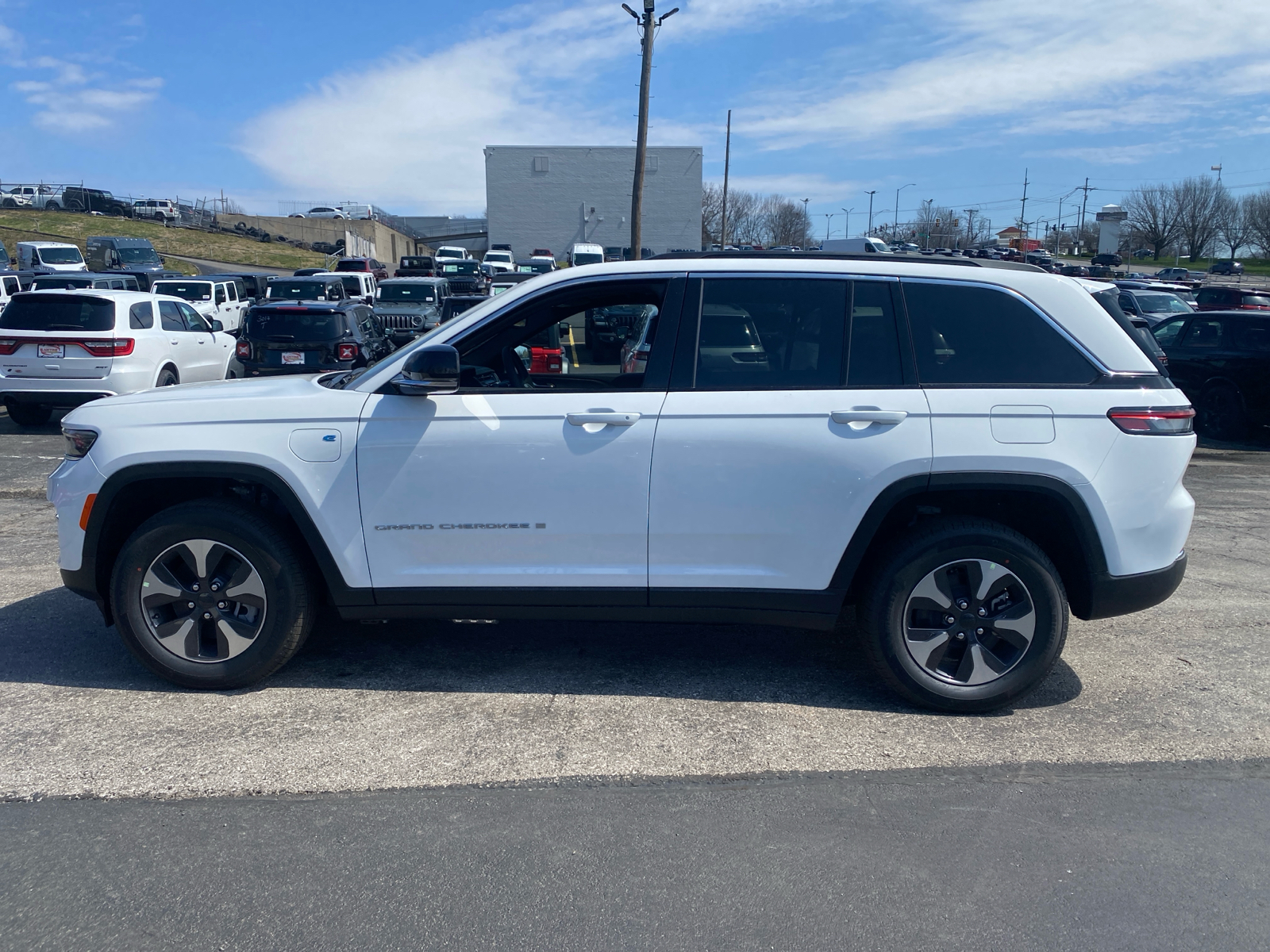 2024 Jeep Grand Cherokee  9