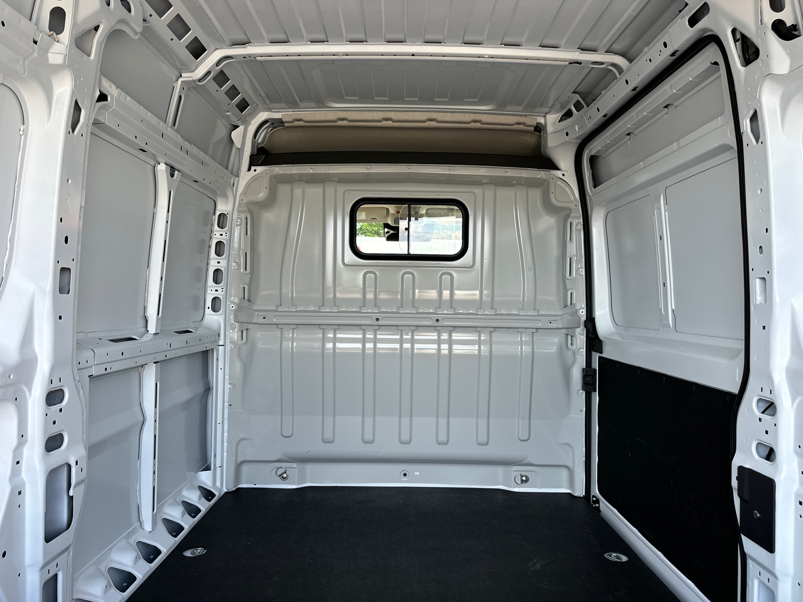 2024 Ram ProMaster 1500 Base 12