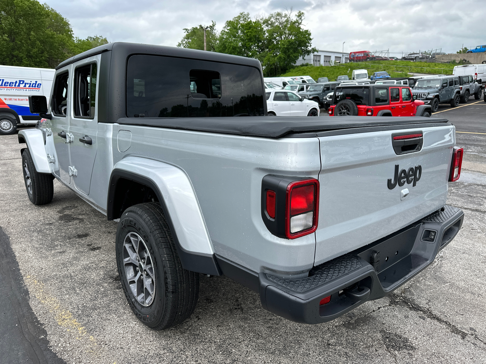 2024 Jeep Gladiator Sport 7