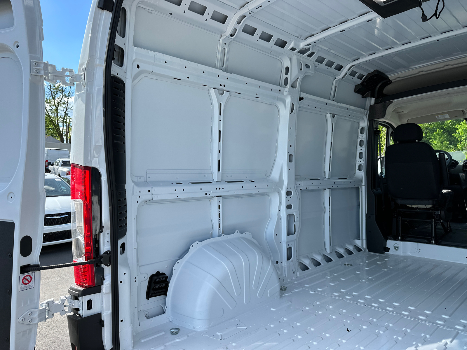 2024 Ram ProMaster 2500 High Roof 12