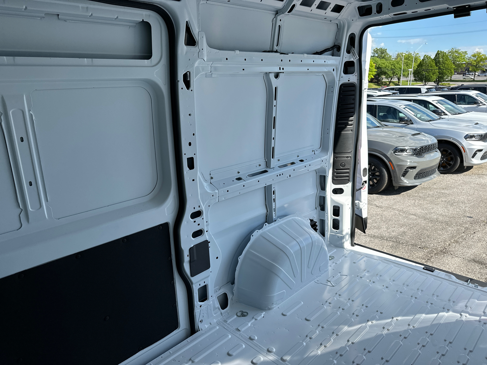 2024 Ram ProMaster 2500 High Roof 15