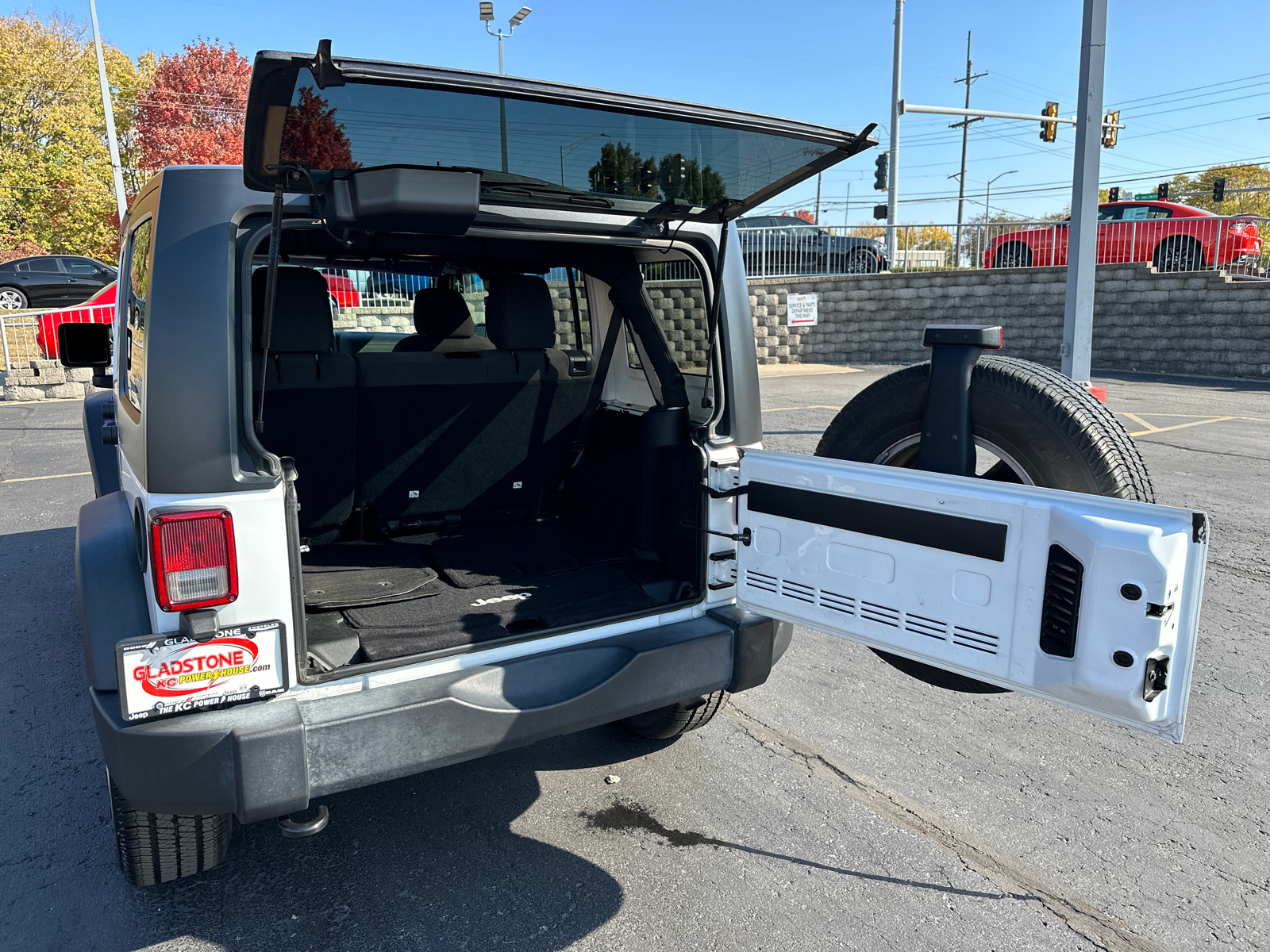 2017 Jeep Wrangler Unlimited Sport 9