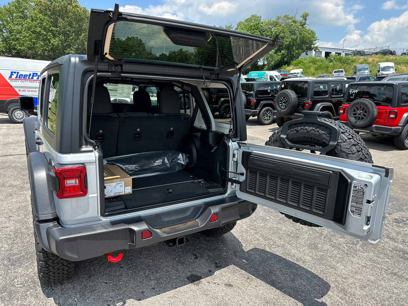 2024 Jeep Wrangler Rubicon 8