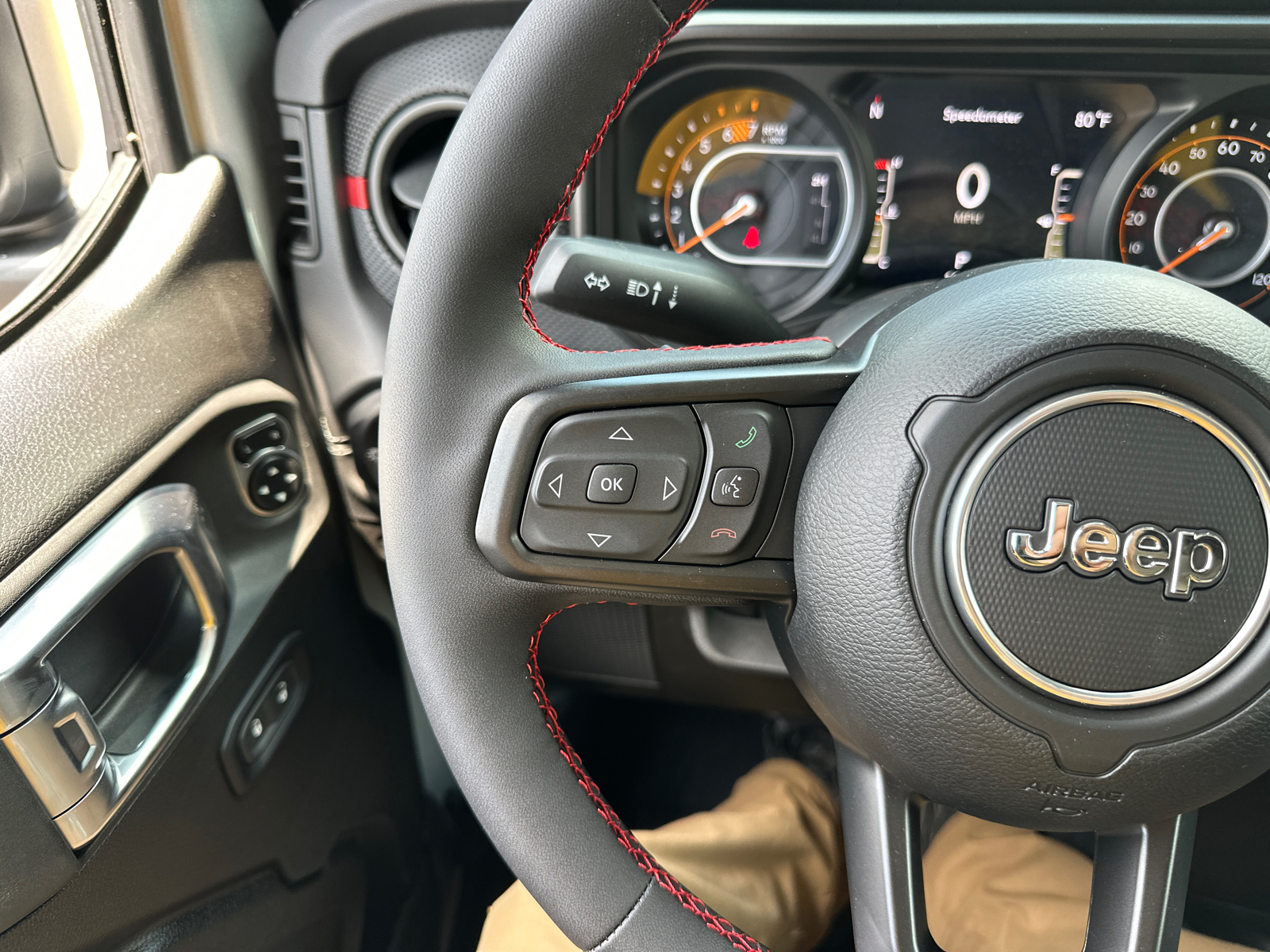 2024 Jeep Wrangler Rubicon 37