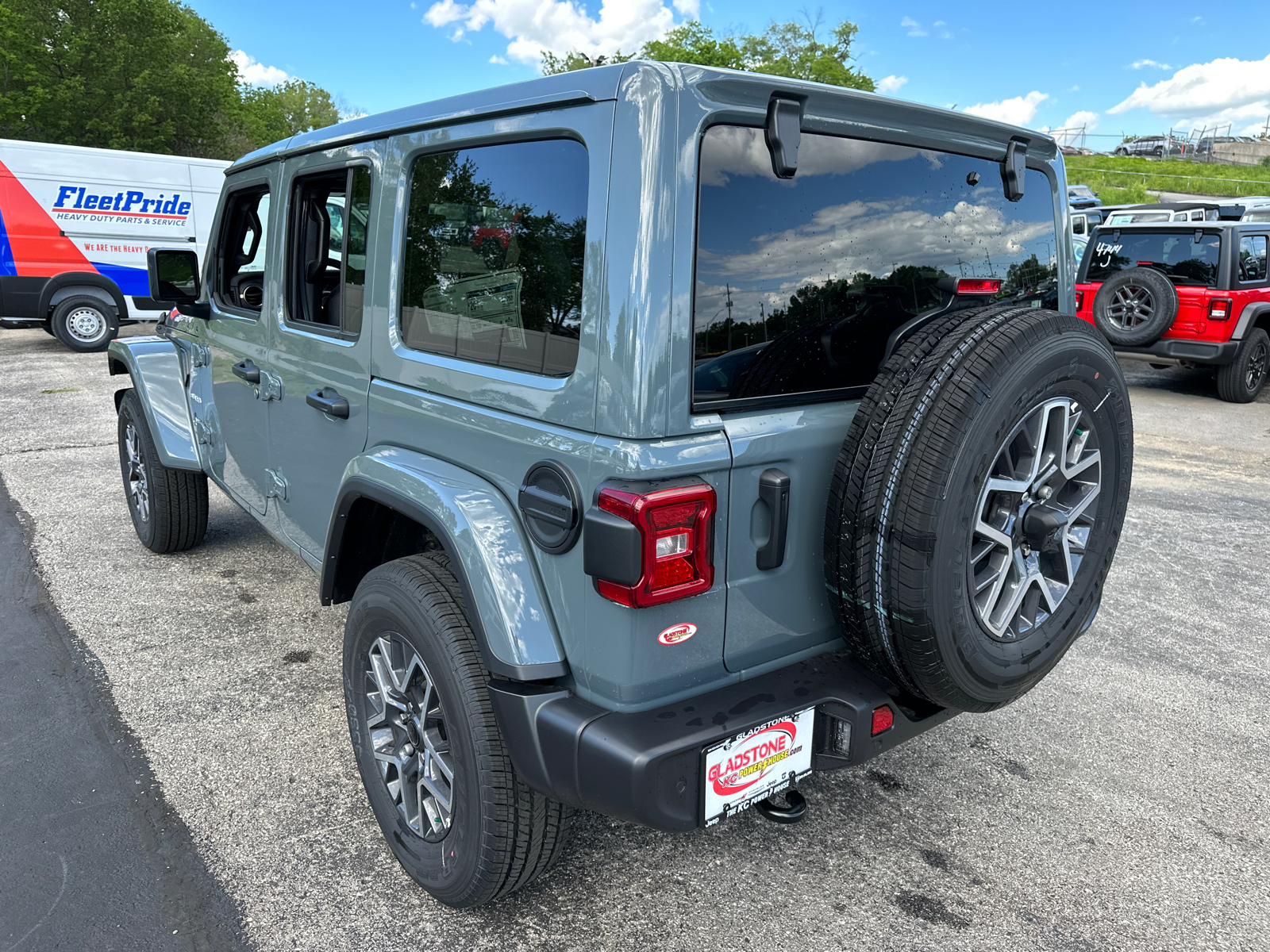 2024 Jeep Wrangler Sahara 7