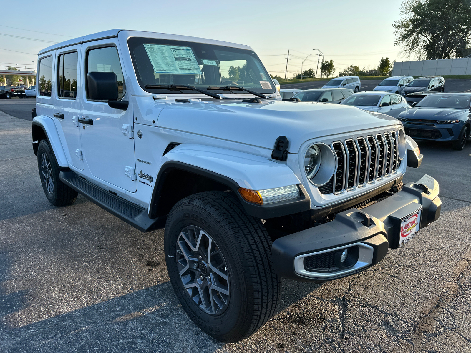 2024 Jeep Wrangler Sahara 4