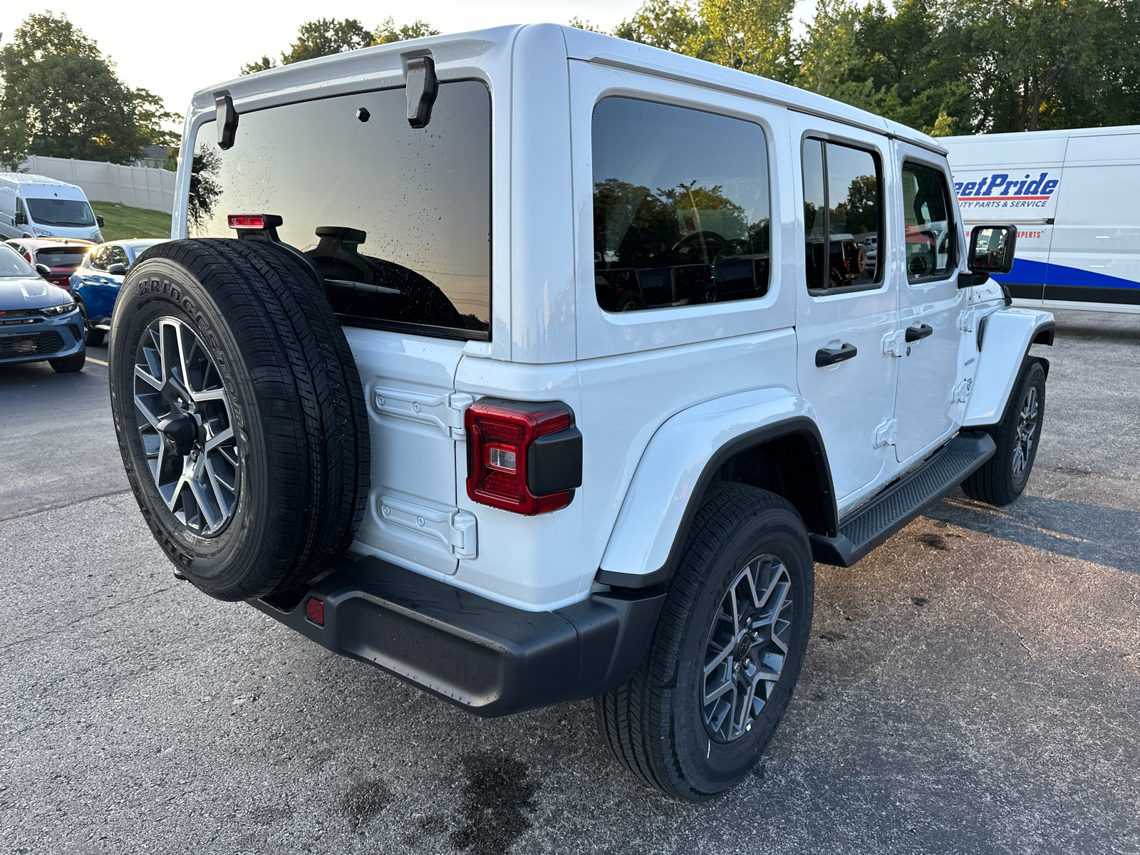 2024 Jeep Wrangler Sahara 6