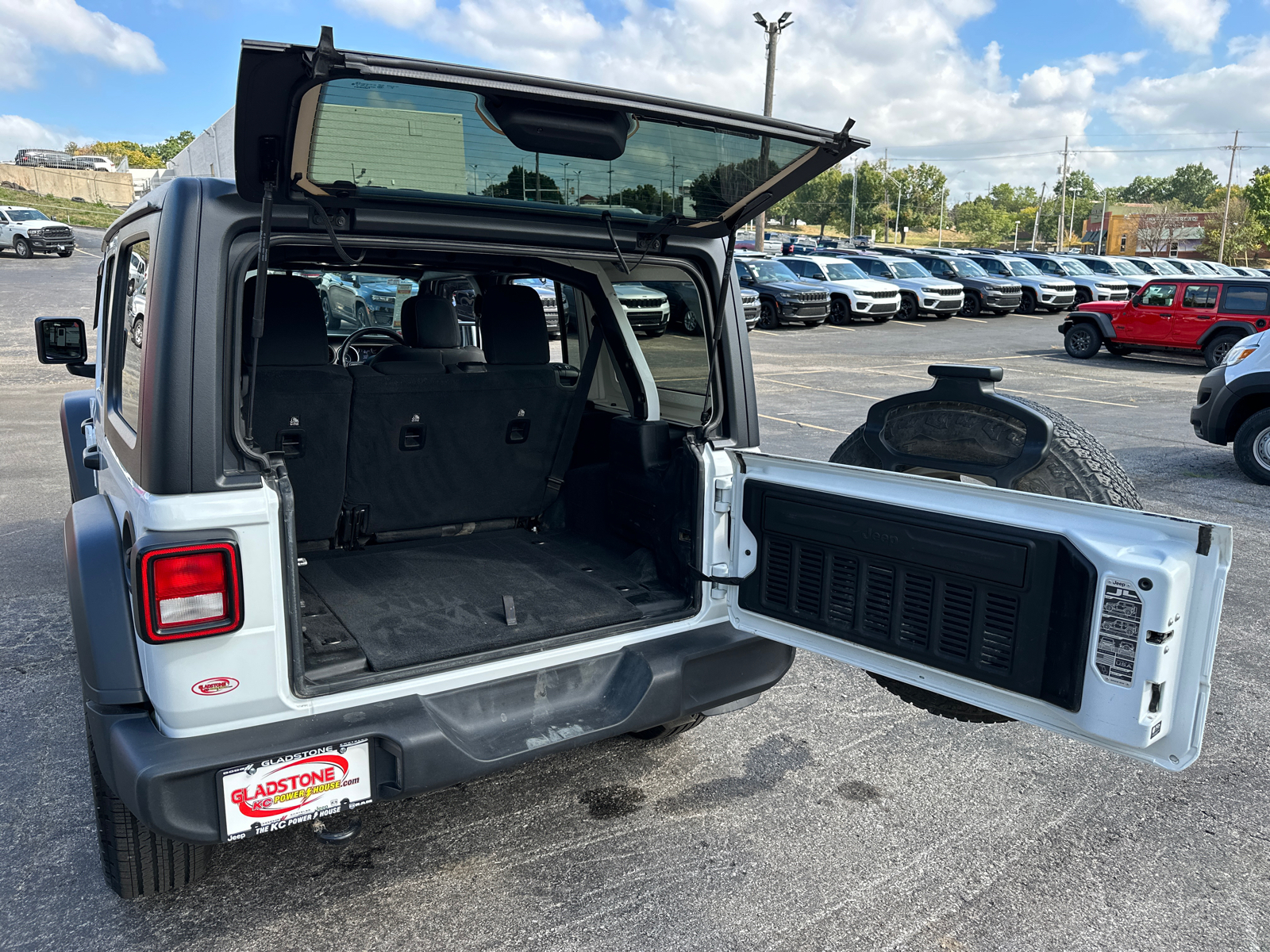 2021 Jeep Wrangler Unlimited Sport RHD 9