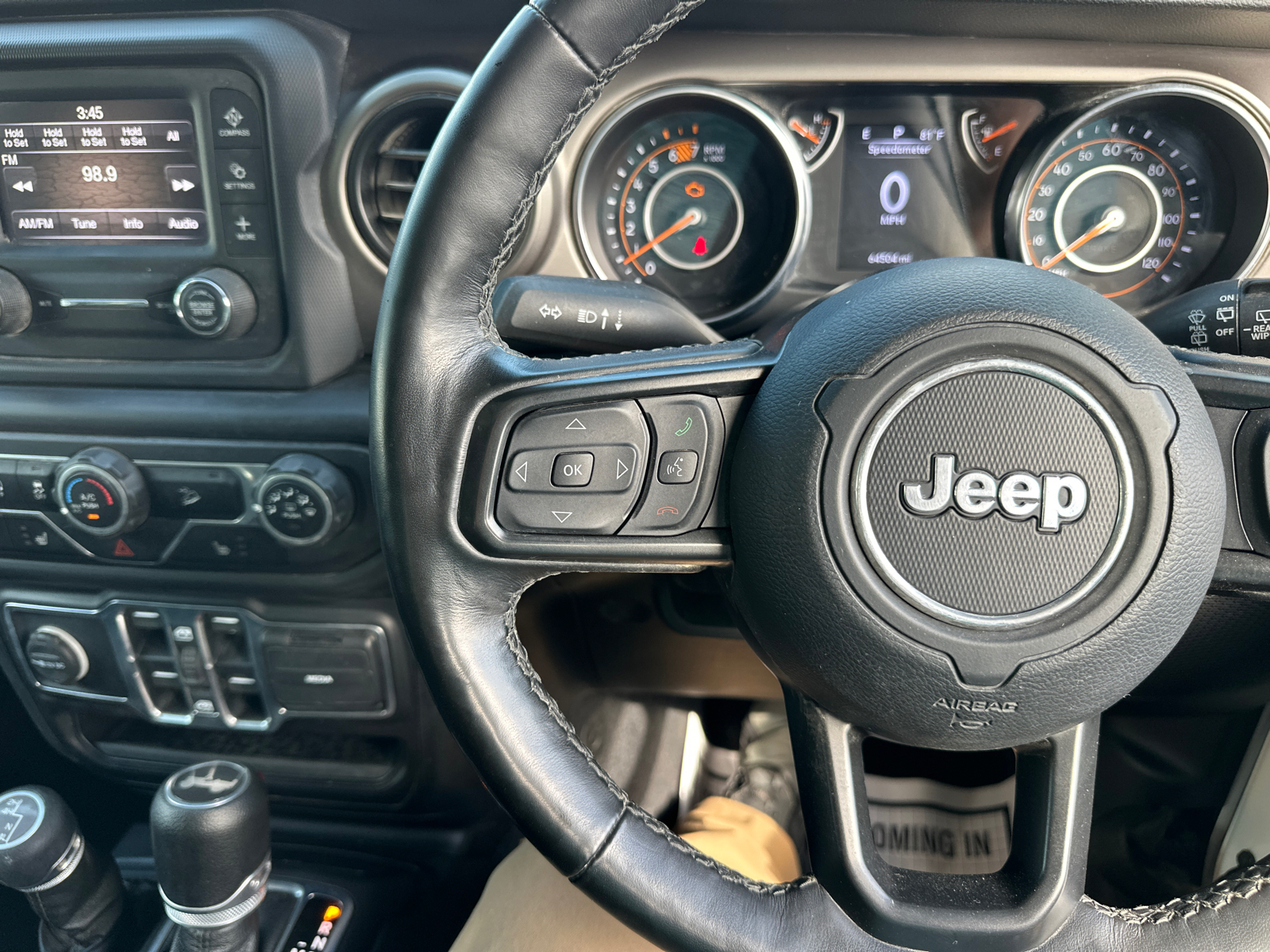 2021 Jeep Wrangler Unlimited Sport RHD 34