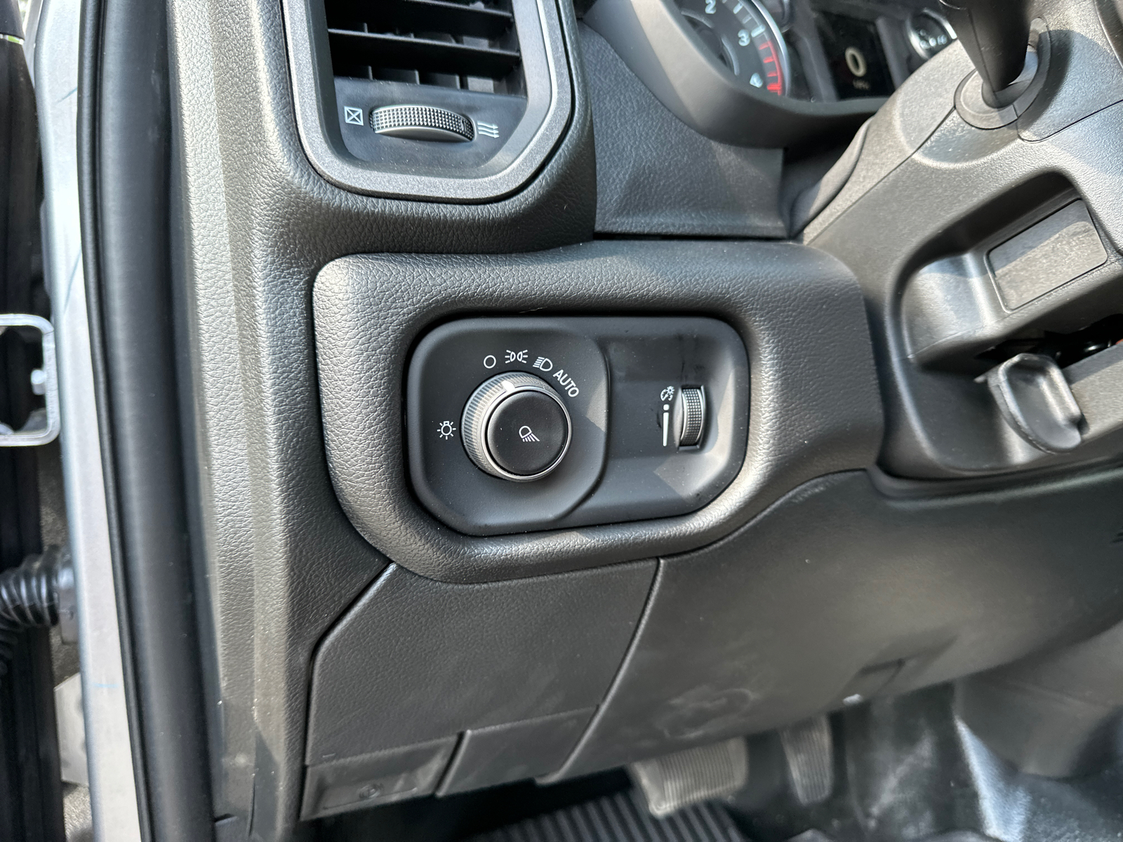 2024 Ram 3500 Tradesman 33