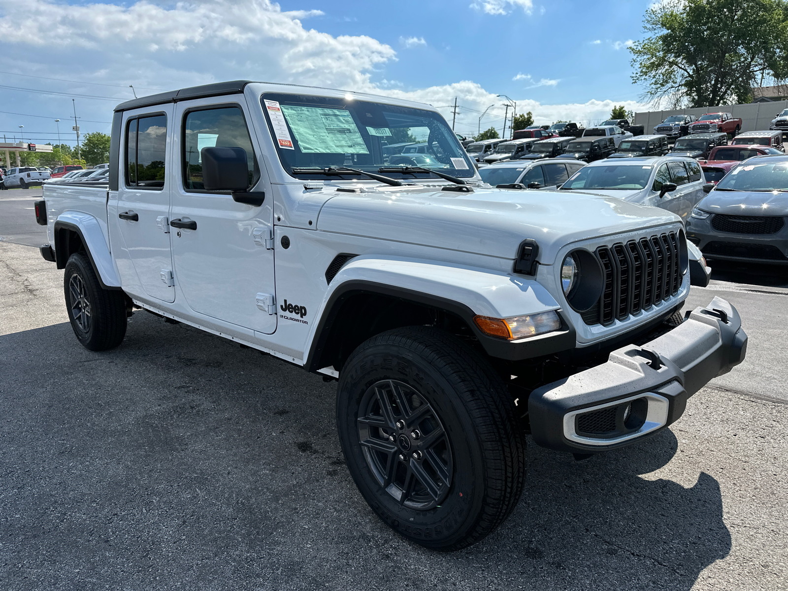 2024 Jeep Gladiator Sport 3