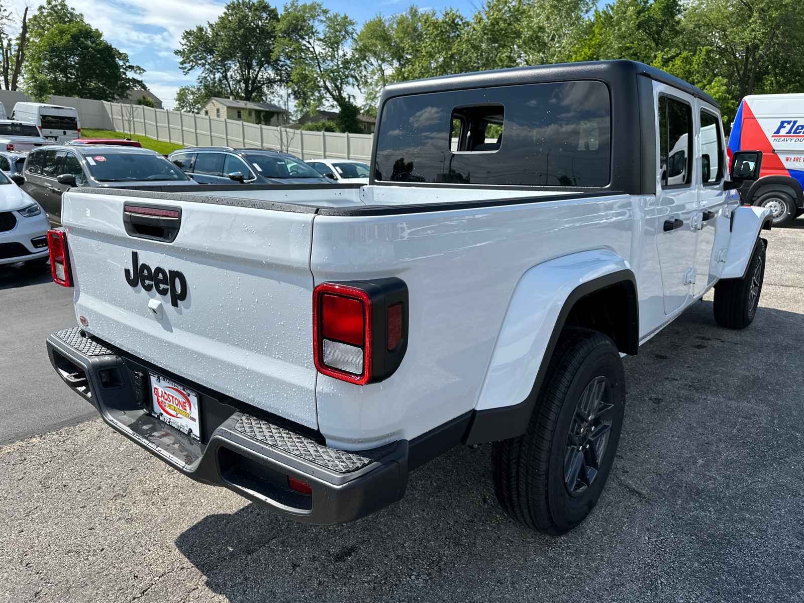 2024 Jeep Gladiator Sport 5