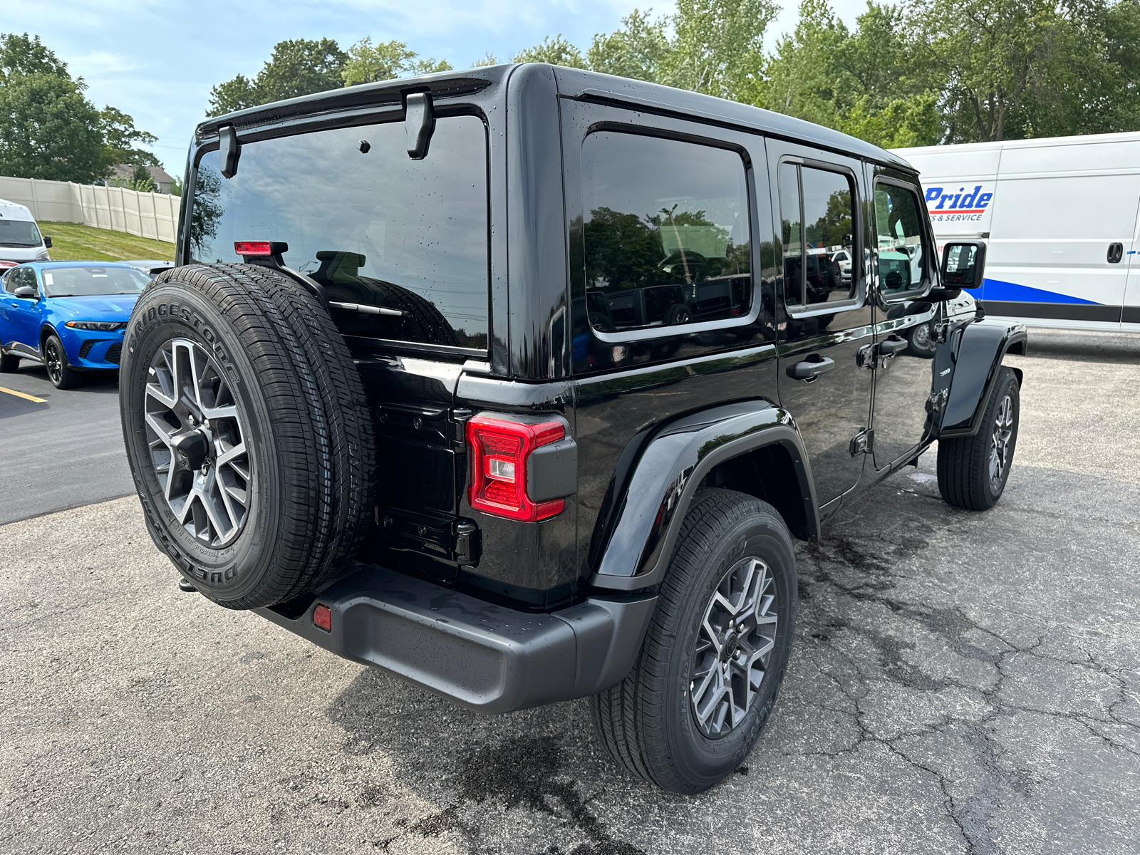 2024 Jeep Wrangler Sahara 6